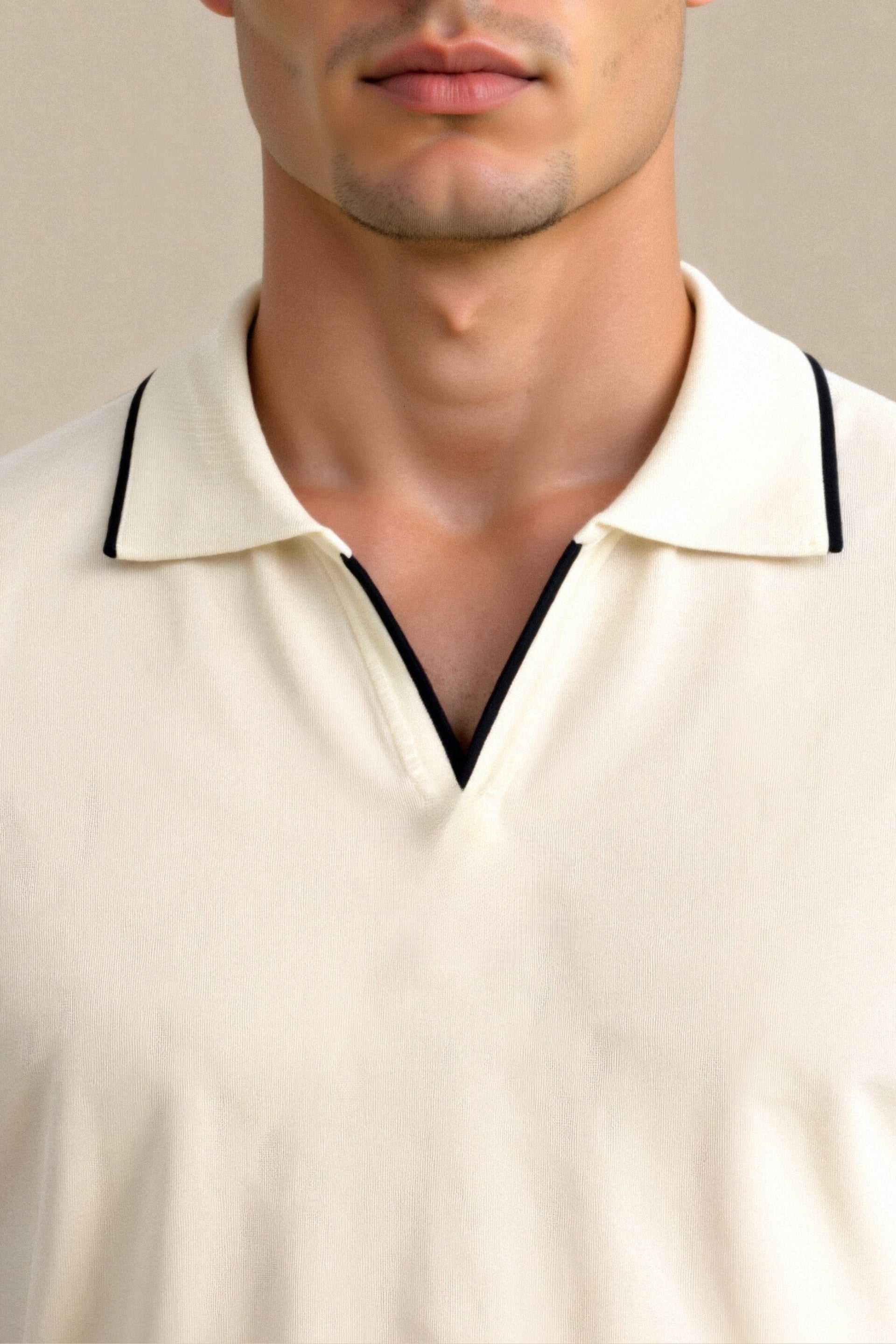 CONTRAST SLIM FITTED POLO