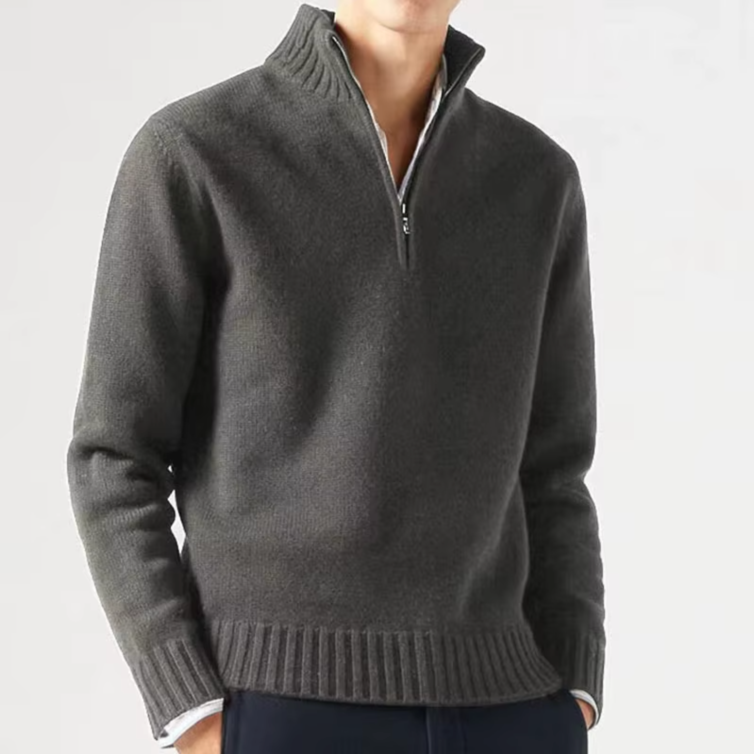 BENNETTVALE MEN’S HIGH COLLAR ZIP KNITTED SWEATER