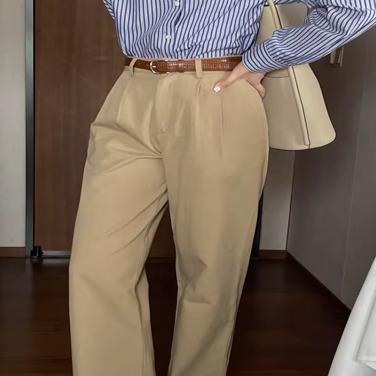 ELEGANT CROPPED TROUSERS