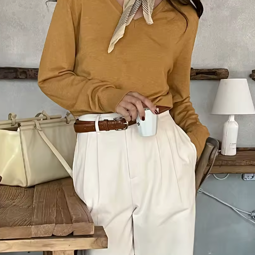 ELEGANT CROPPED TROUSERS