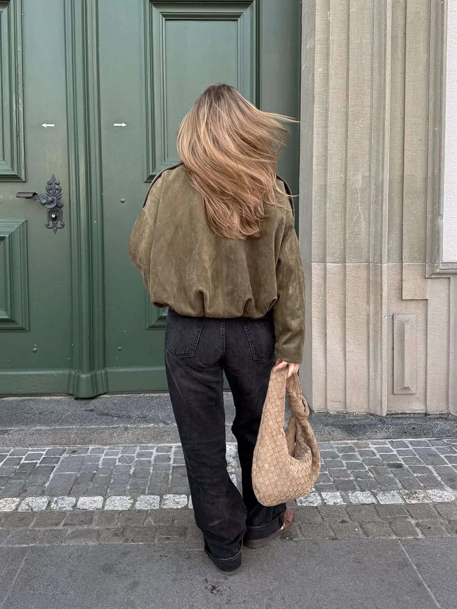 BENNETTVALE WOMEN’S FAUX SUEDE COLLAR BOMBER JACKET